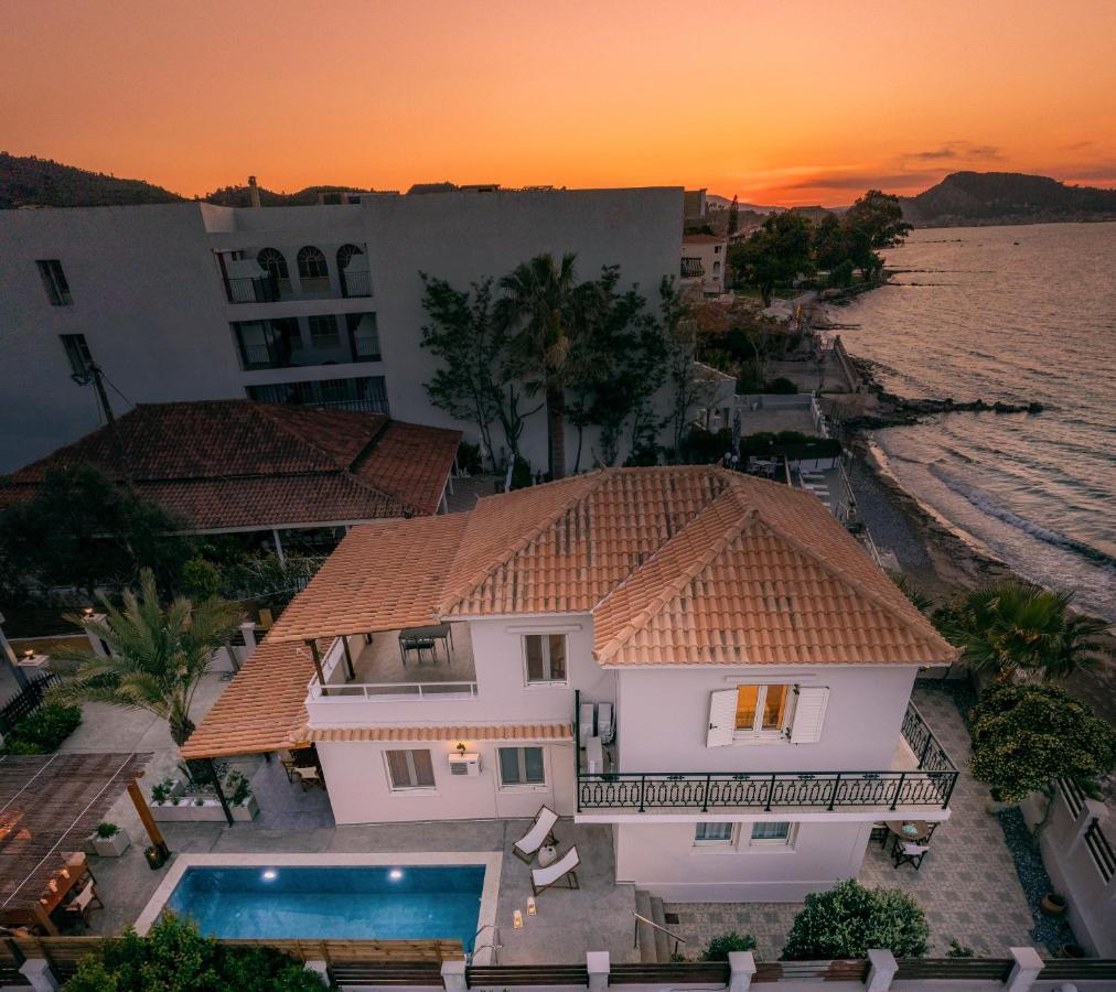Villa Elizabeth - Seafront Classic Villa! Argászi Kültér fotó